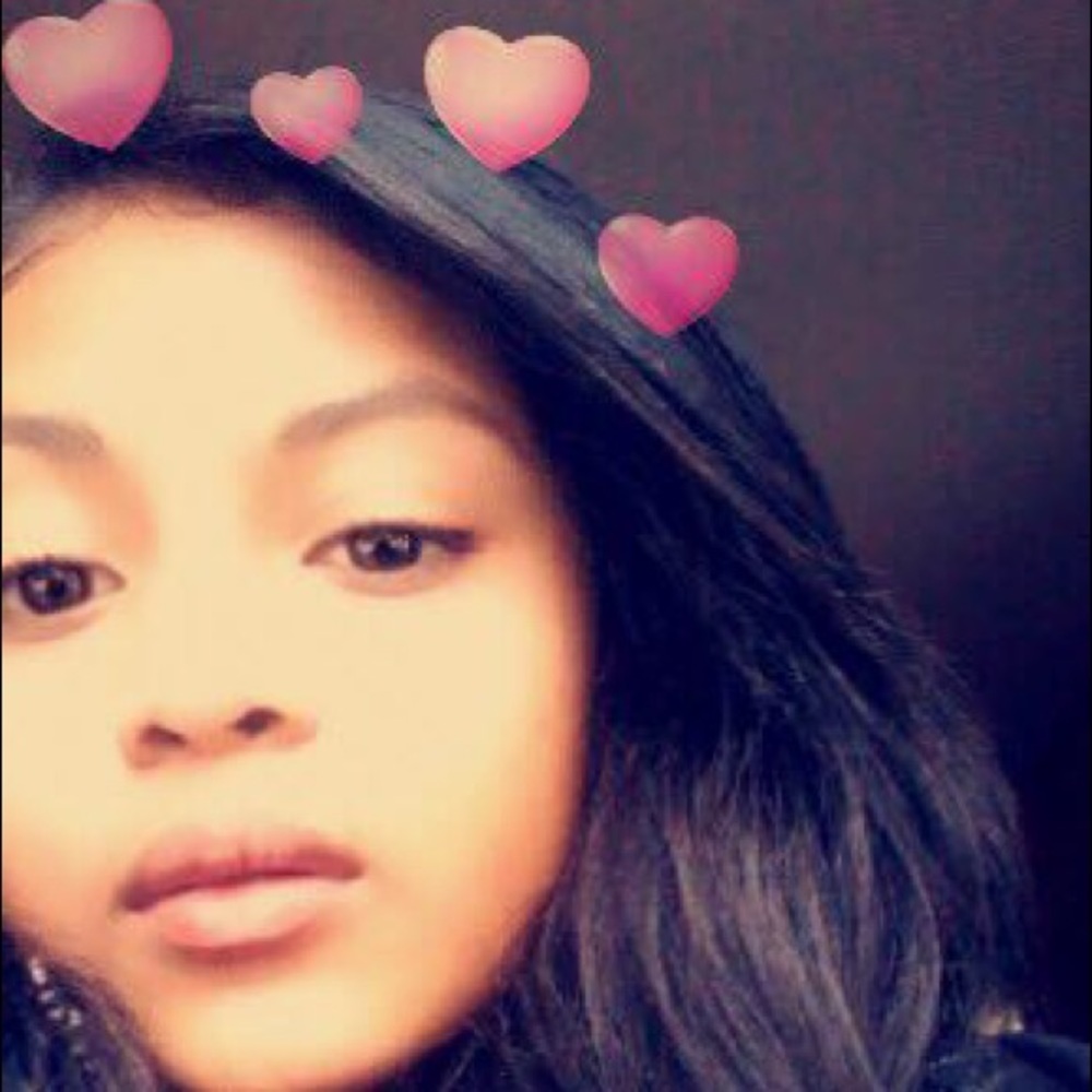 Meet your Posher, Genara